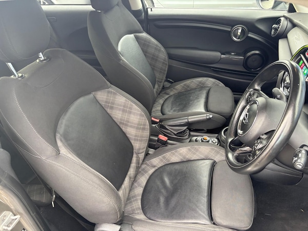 Used MINI Hatch 2018 for sale - 76136909: Photo 16