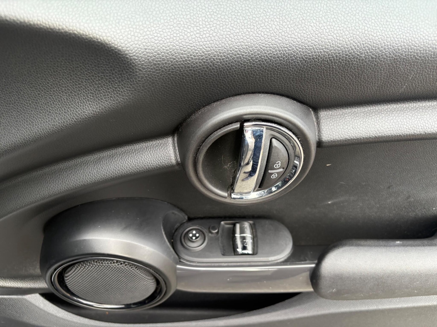 Used MINI Hatch 2018 for sale - 76136909: Photo 17