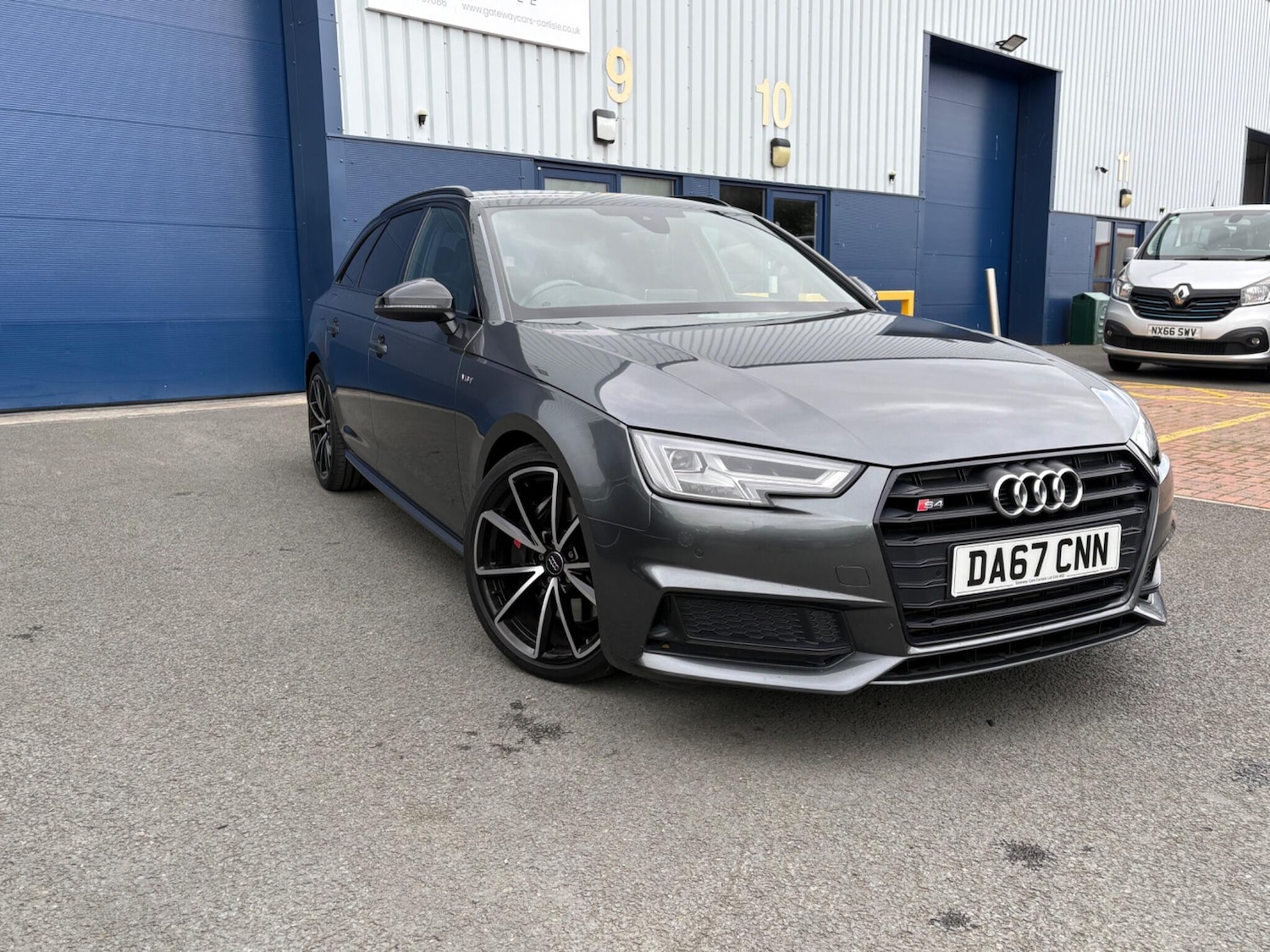 Used Audi A4 2017 for sale - 76458000: Photo 1