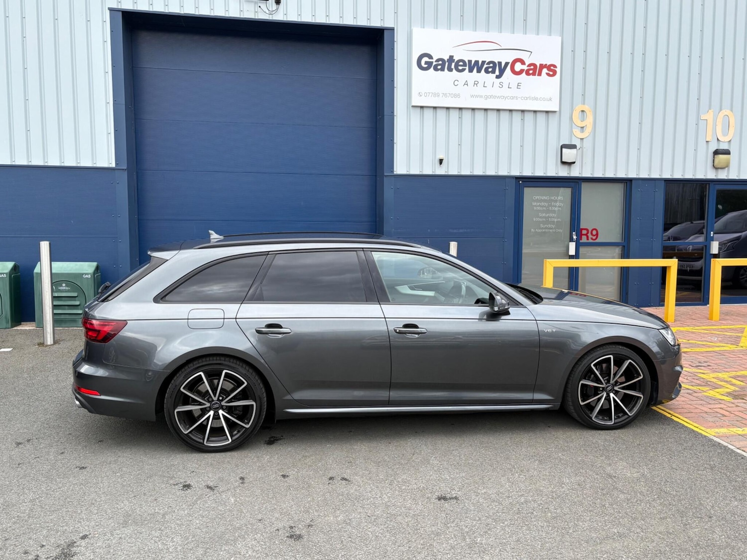 Used Audi A4 2017 for sale - 76458000: Photo 4