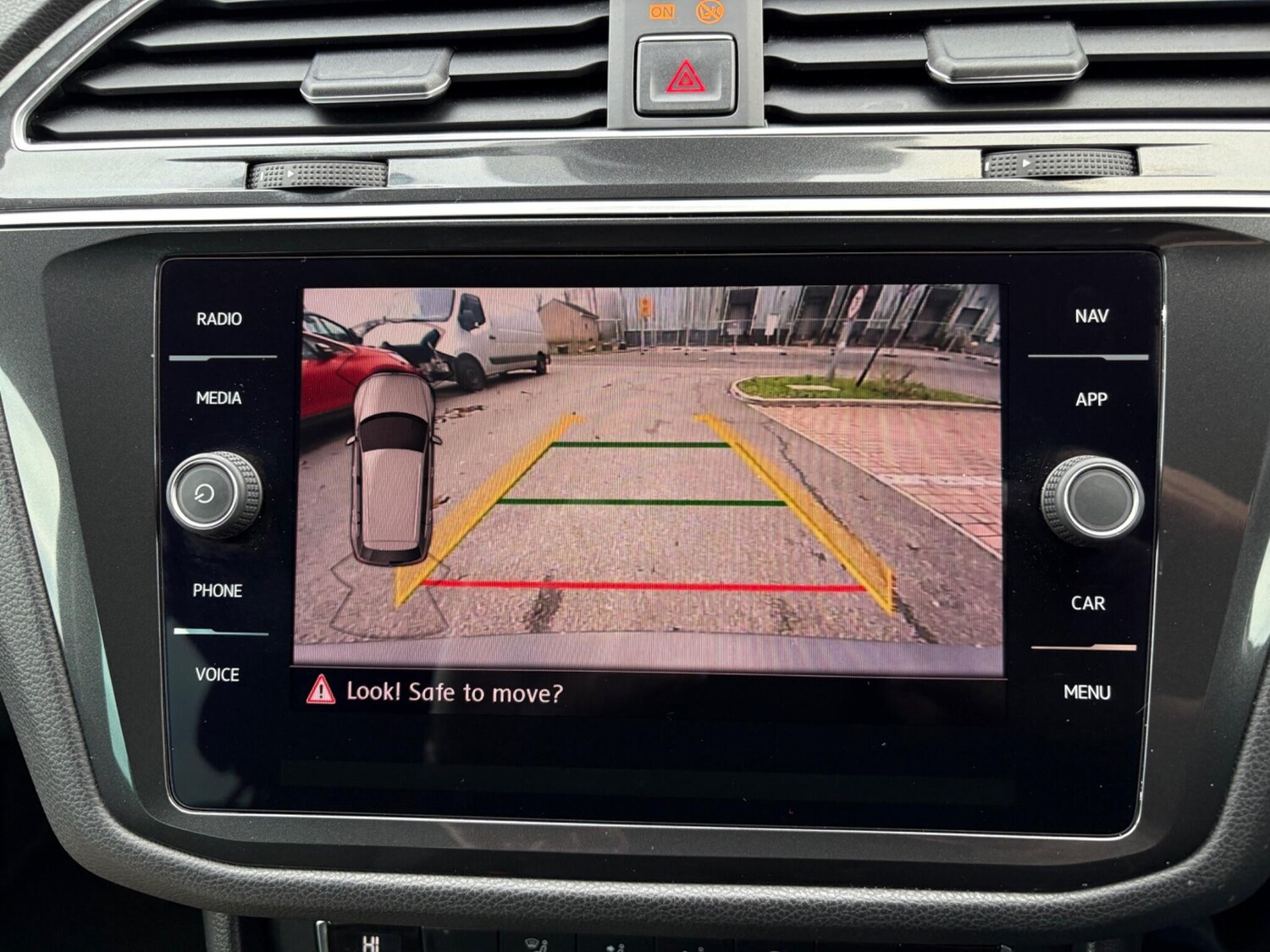 Used Volkswagen Tiguan 2018 for sale - 77054047: Photo 18