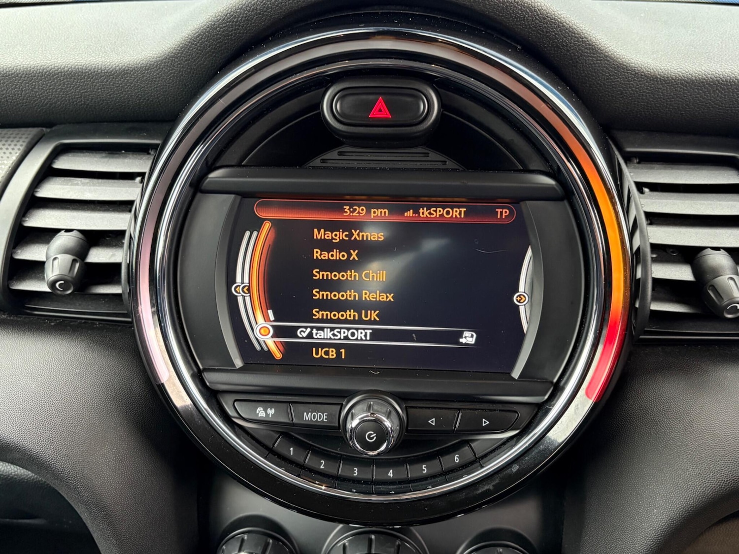Used MINI Hatch 2017 for sale - 76317928: Photo 10