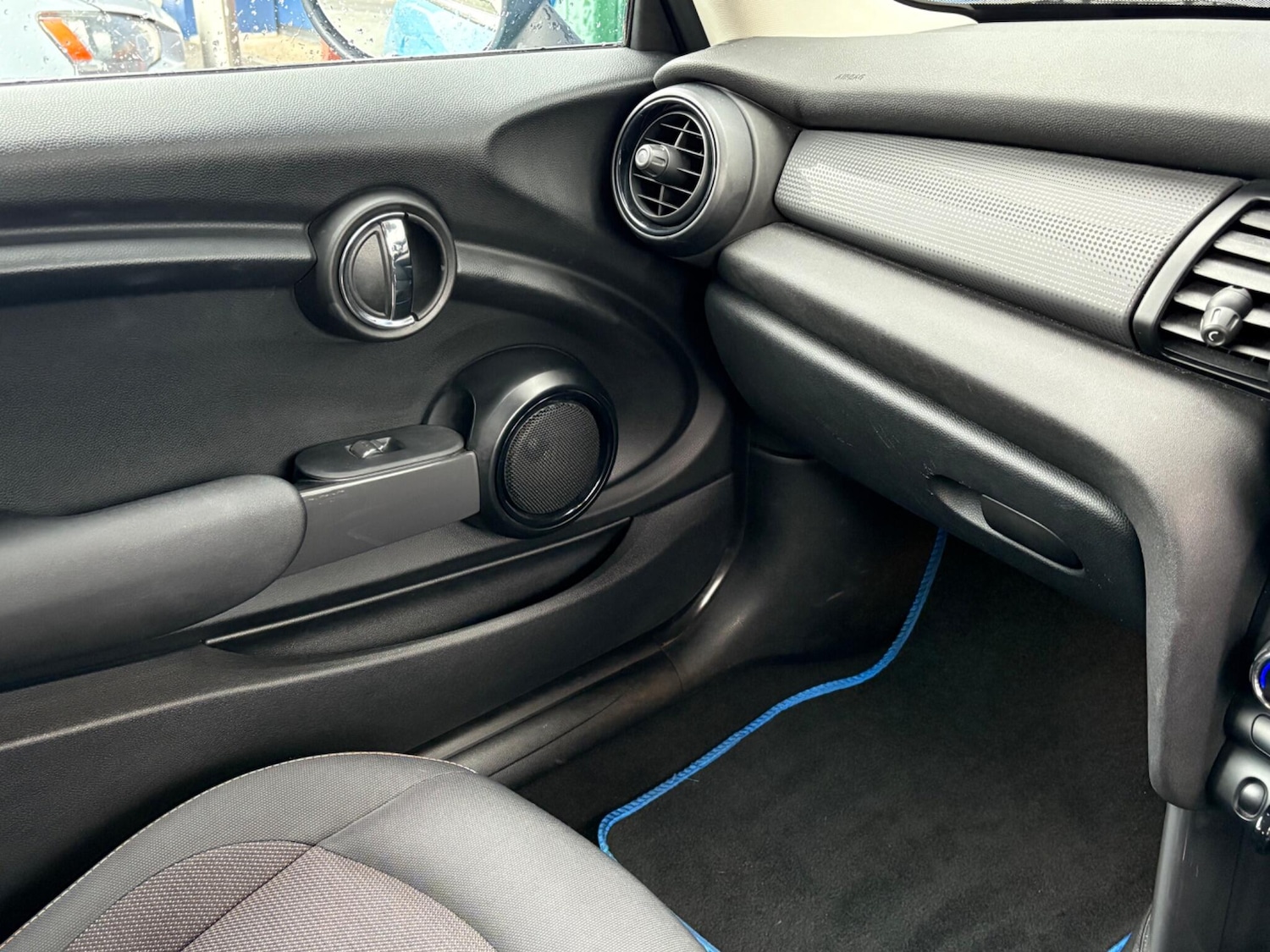 Used MINI Hatch 2017 for sale - 76317928: Photo 13