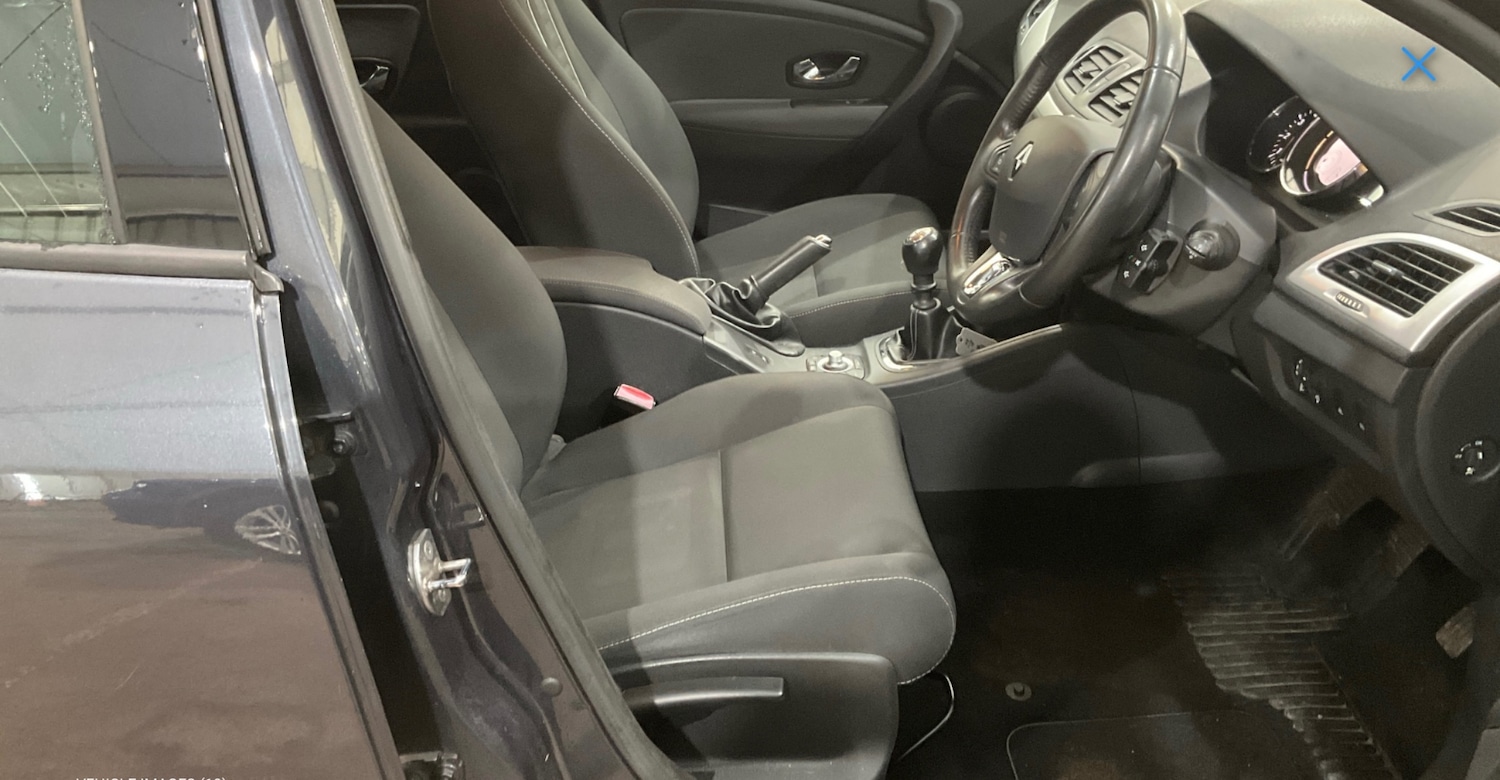 Used Renault Megane 2013 for sale - 76358409: Photo 9