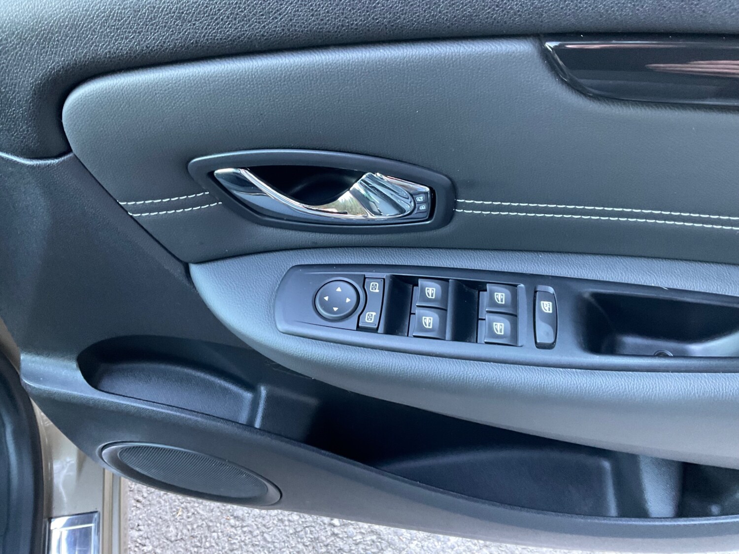 Used Renault Grand Scenic 2014 for sale - 76405489: Photo 15