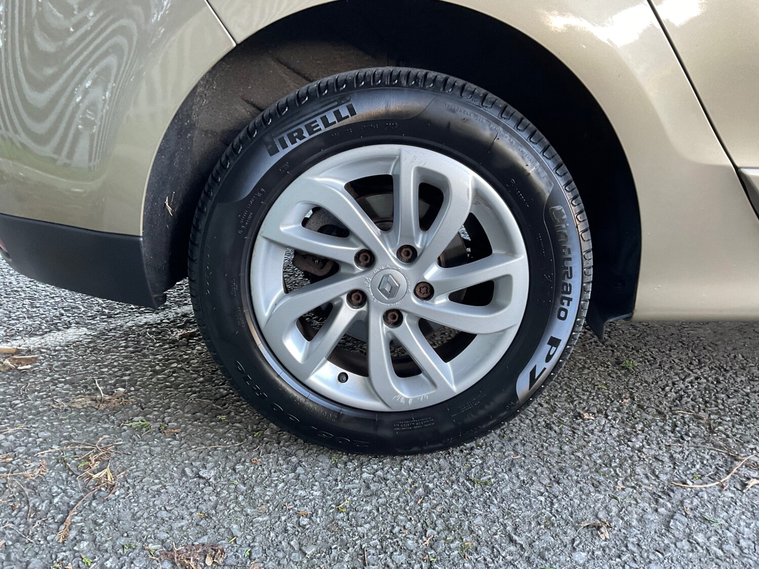 Used Renault Grand Scenic 2014 for sale - 76405489: Photo 18