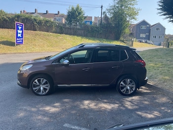 Used Peugeot 2008 2014 for sale - 79038811: Photo