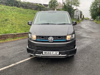 Used Volkswagen Transporter 2016 for sale - 79190431: Photo