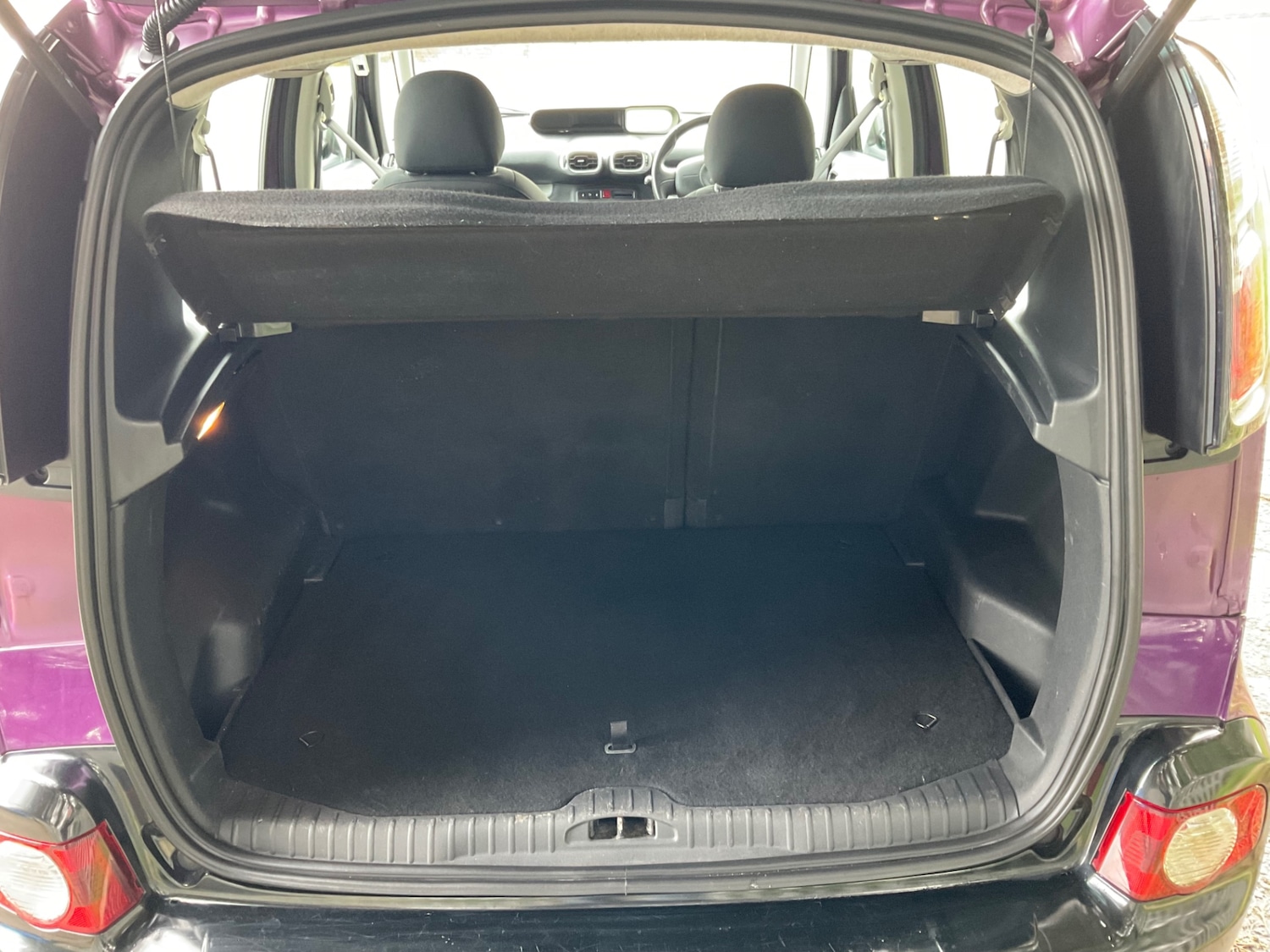 Used Citroen C3 Picasso 2016 for sale - 77240279: Photo 11