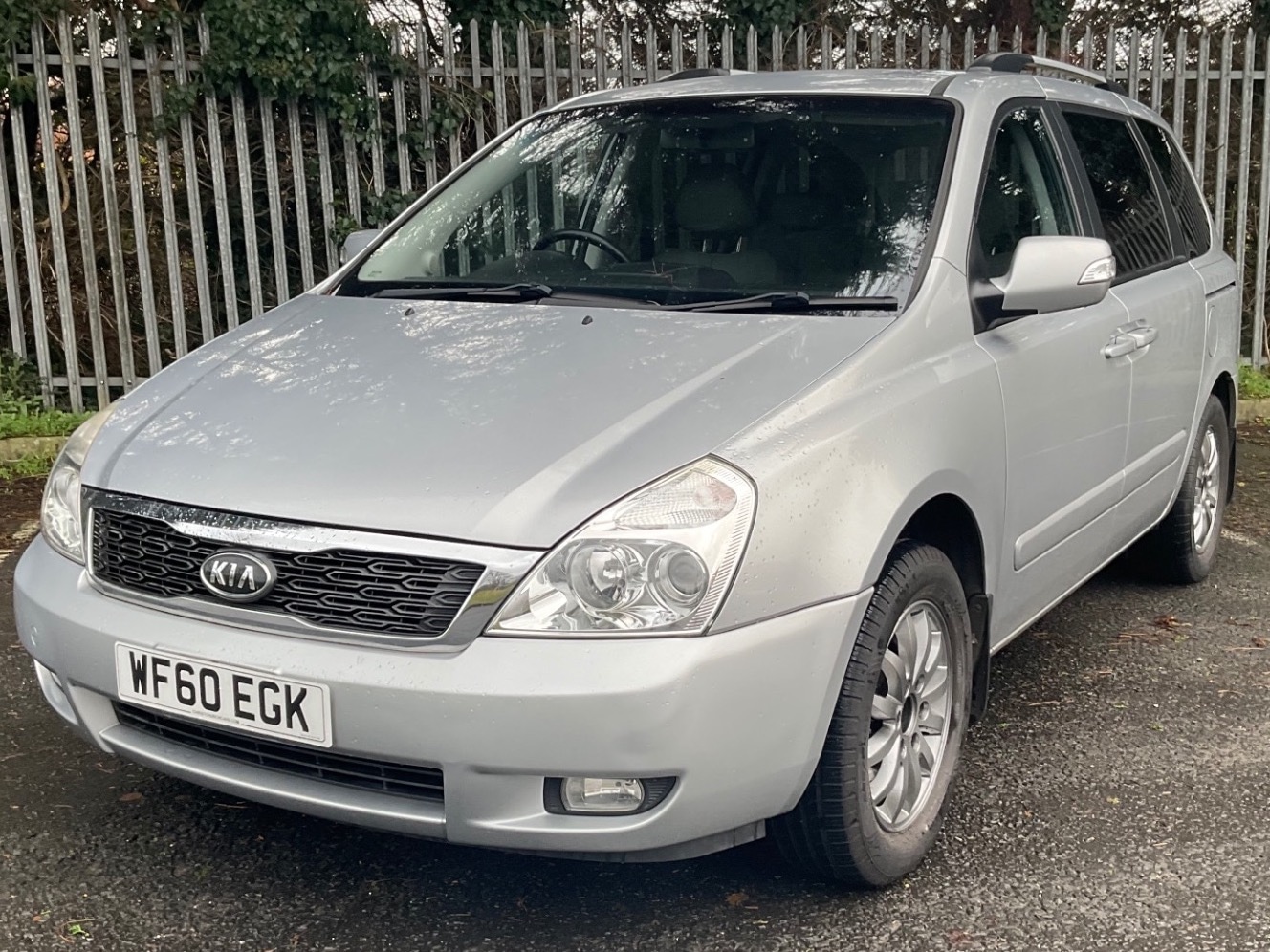 Used Kia Sedona 2010 for sale - 76856201: Photo 1