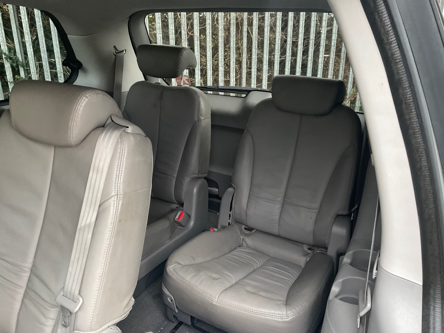 Used Kia Sedona 2010 for sale - 76856201: Photo 13