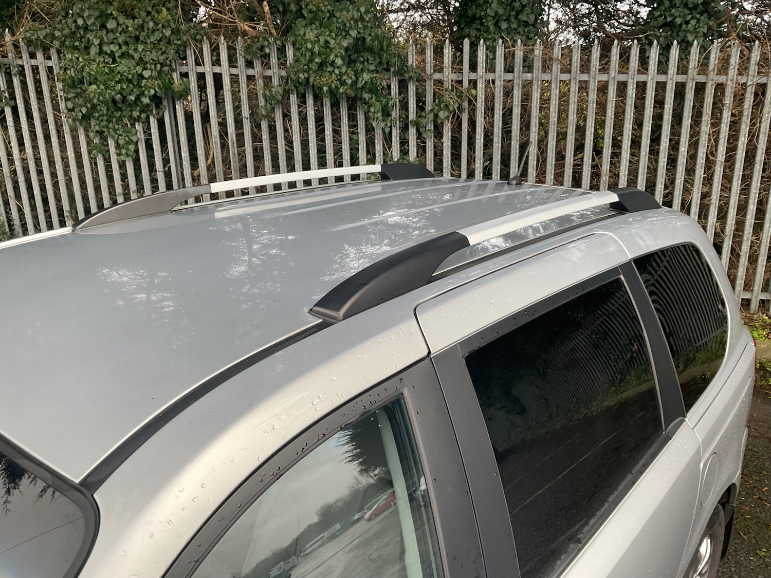 Used Kia Sedona 2010 for sale - 76856201: Photo 16