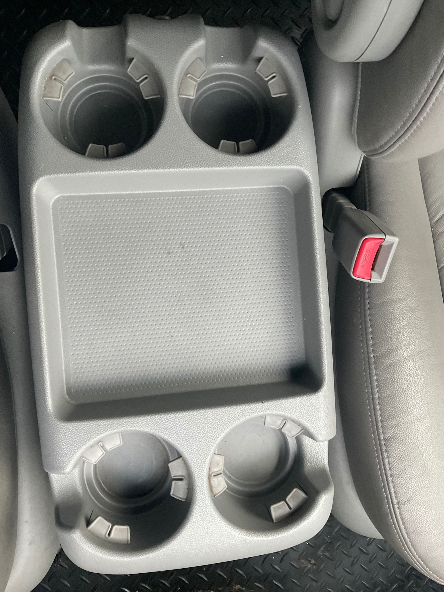 Used Kia Sedona 2010 for sale - 76856201: Photo 18