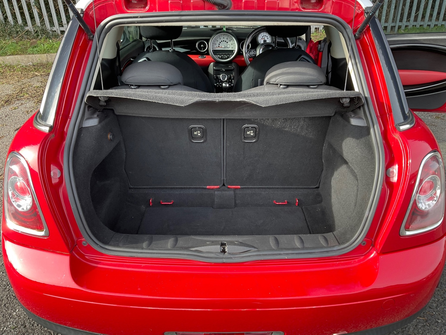 Used MINI Hatch 2011 for sale - 77555824: Photo 15