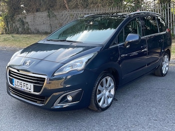 Used Peugeot 5008 2015 for sale - 79038805: Photo