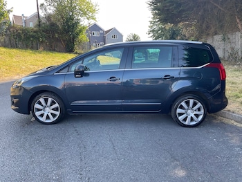 Used Peugeot 5008 2015 for sale - 79038805: Photo
