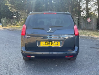 Used Peugeot 5008 2015 for sale - 79038805: Photo