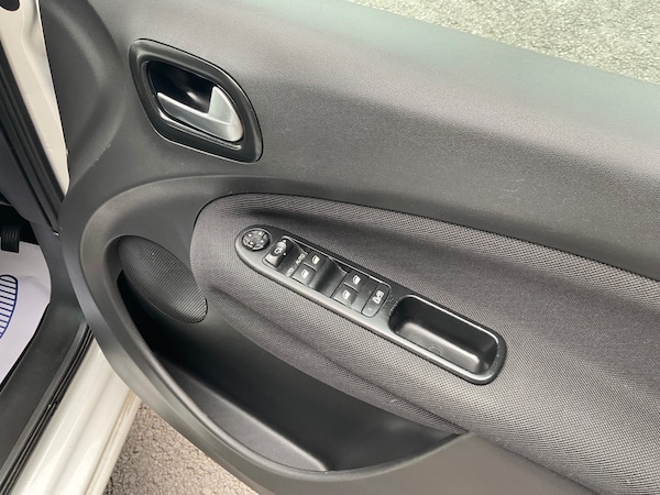 Used Citroen C3 Picasso 2016 for sale - 74449525: Photo 14