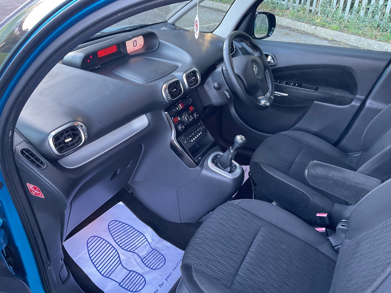 Used Citroen C3 Picasso 2011 for sale - 75979042: Photo 10