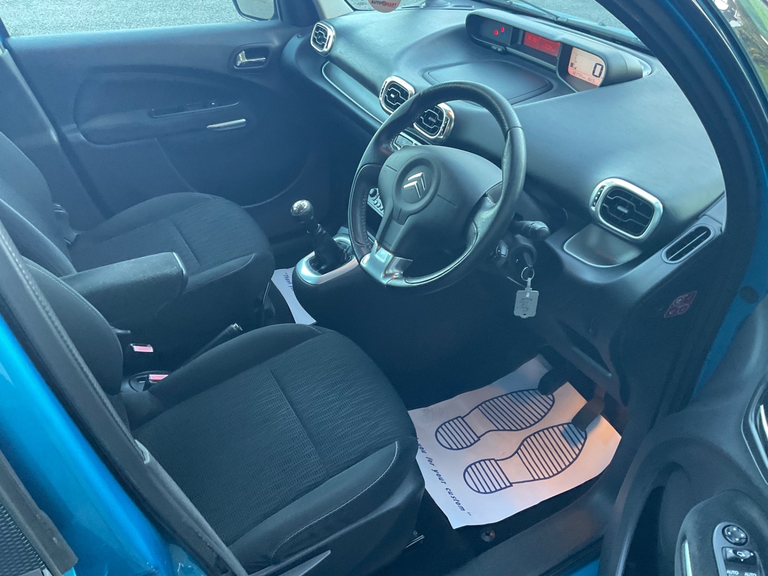 Used Citroen C3 Picasso 2011 for sale - 75979042: Photo 9