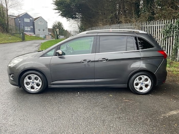 Used Ford Grand C-Max 2015 for sale - 79190441: Photo