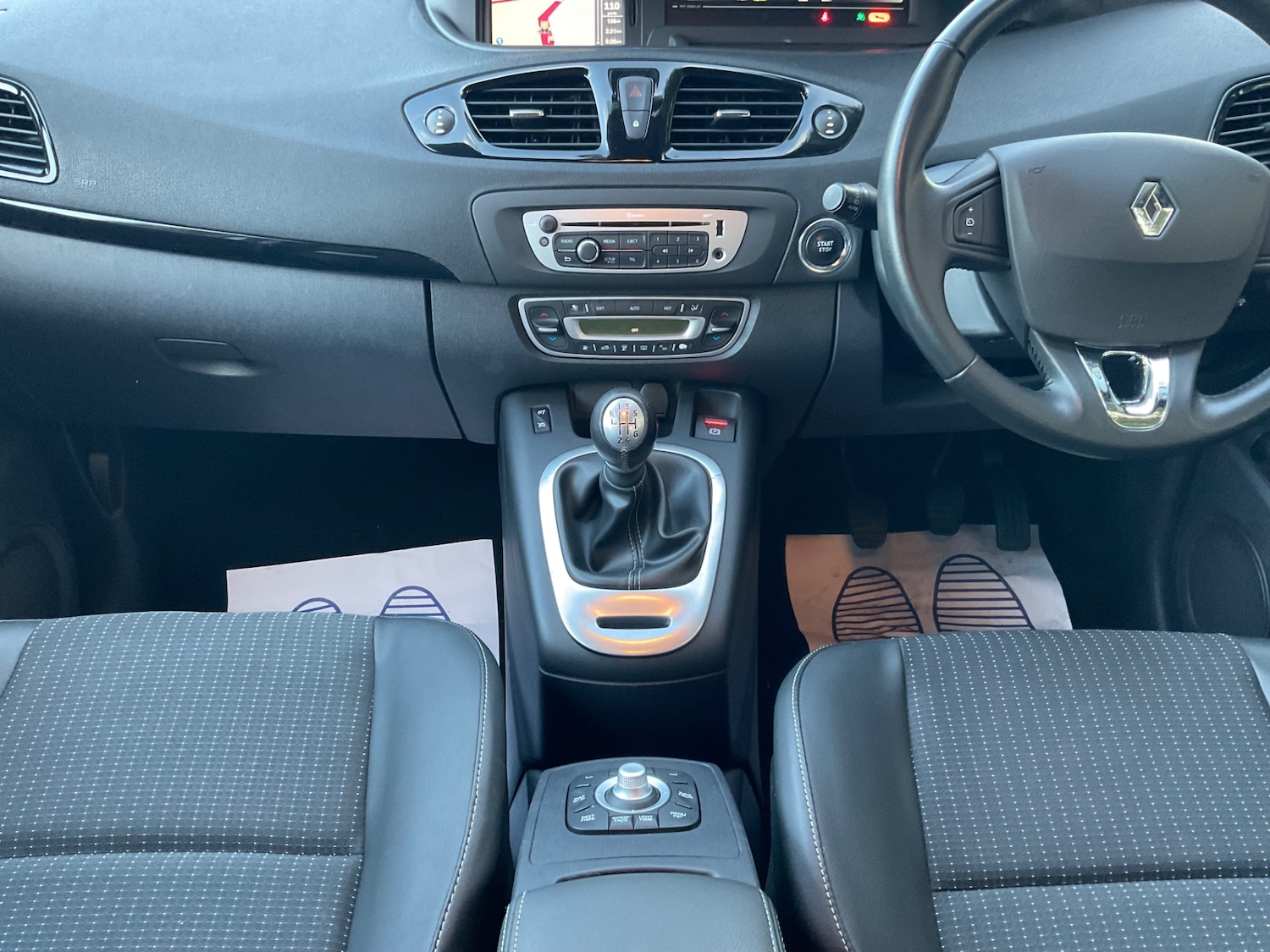 Used Renault Scenic 2015 for sale - 76785379: Photo 8