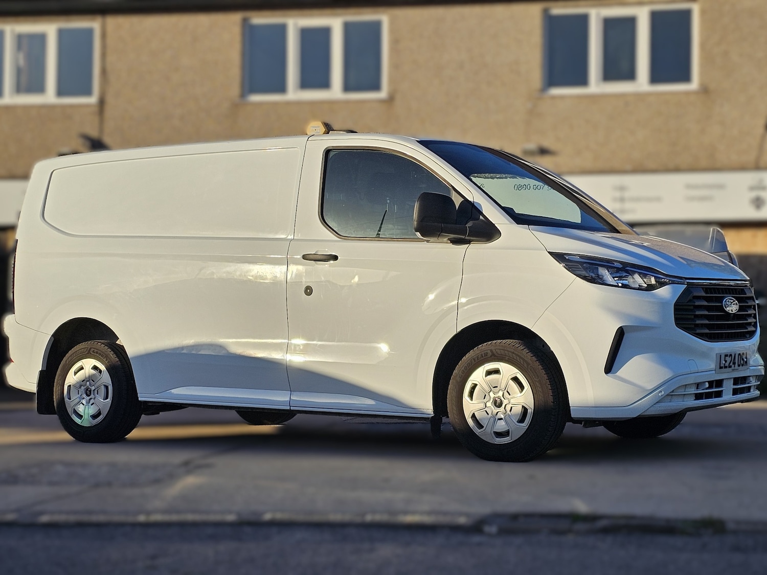 Used Ford Transit Custom 2024 for sale - 76526057: Photo 1