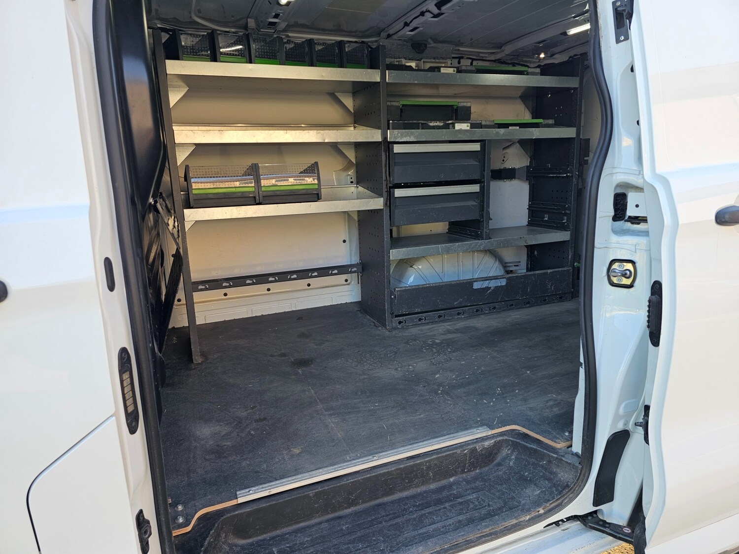 Used Ford Transit Custom 2024 for sale - 76526057: Photo 13