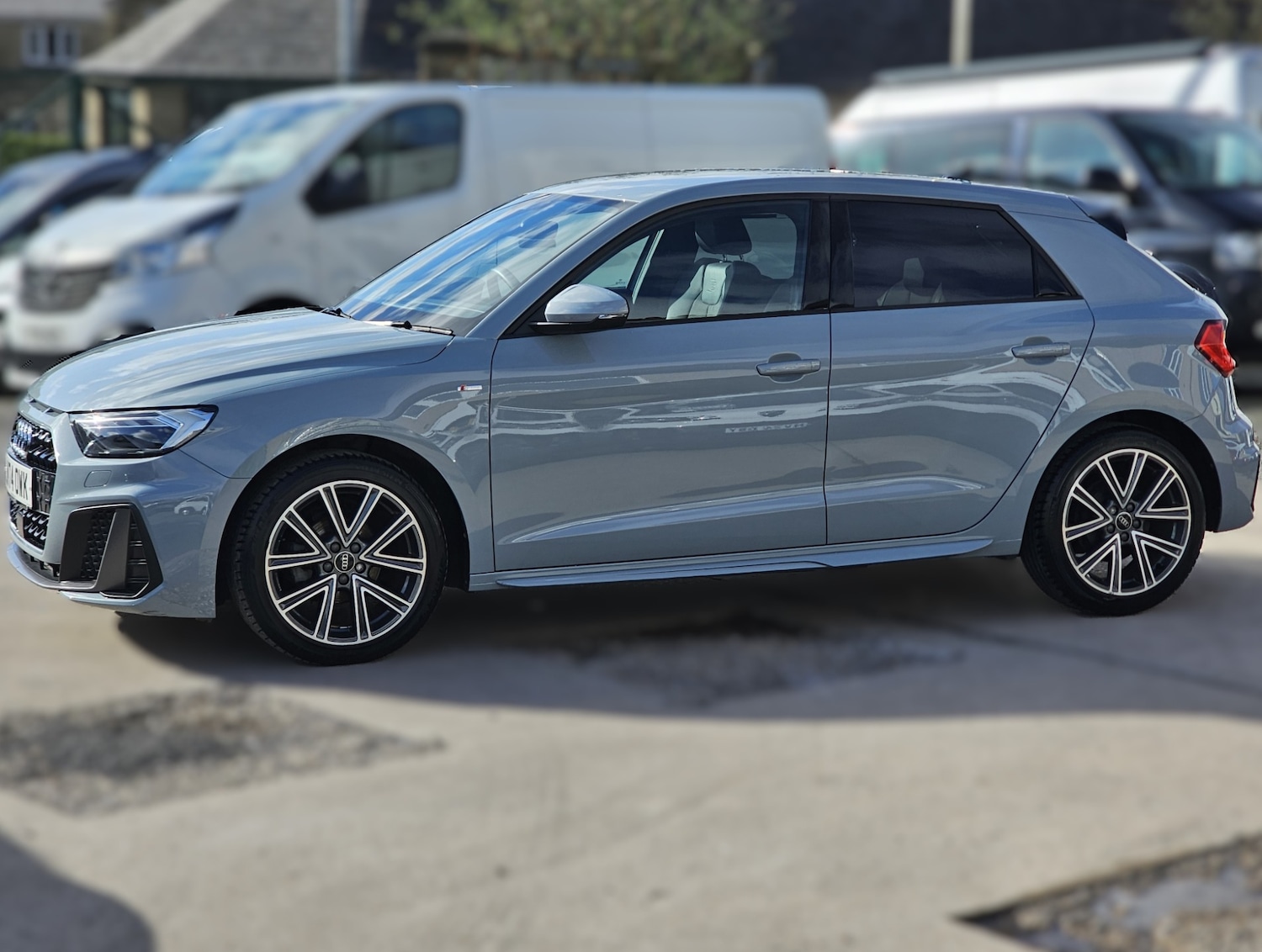 Used Audi A1 2024 for sale - 77638659: Photo 5
