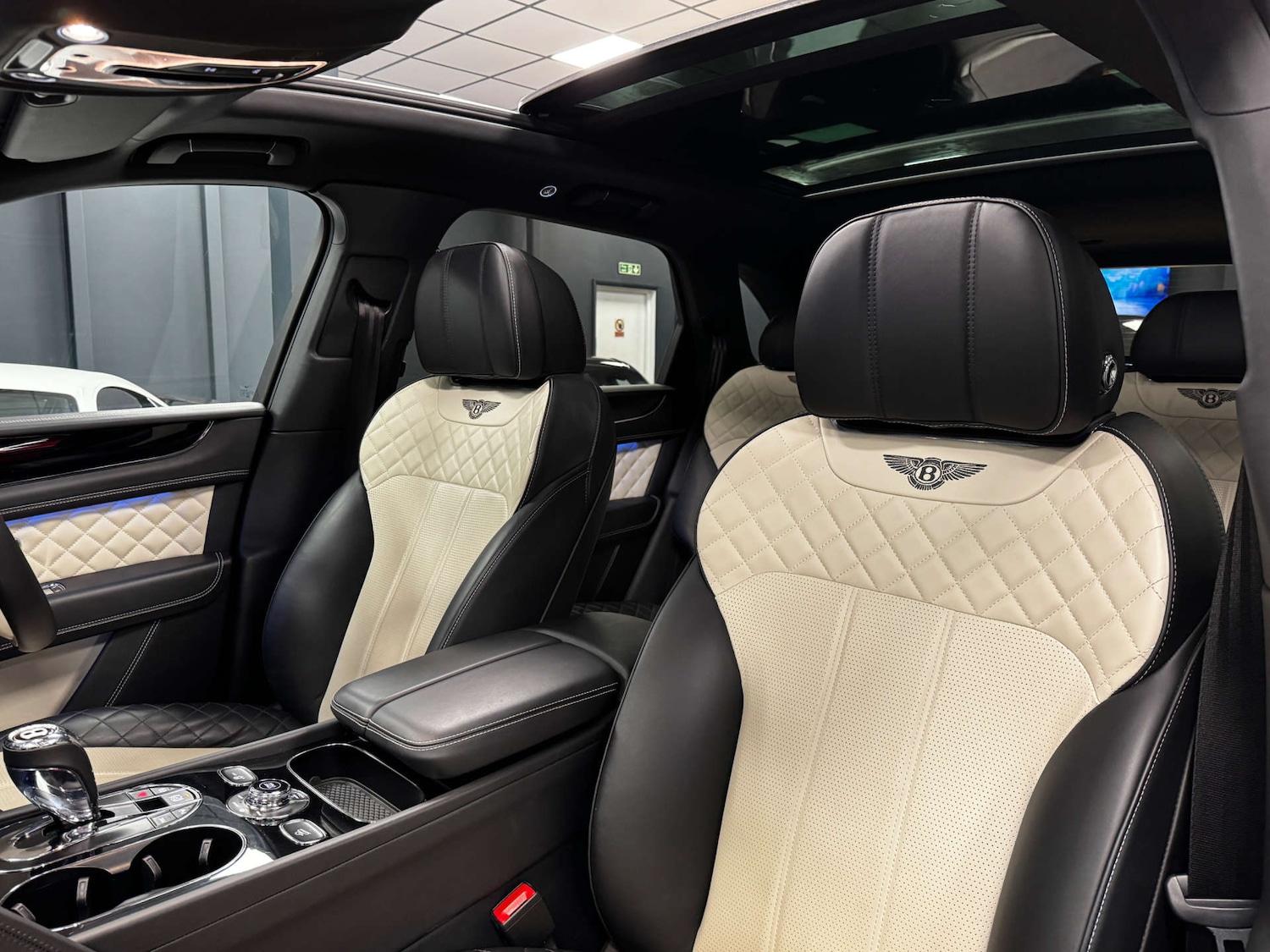 Used Bentley Bentayga 2019 for sale - 77314241: Photo 13