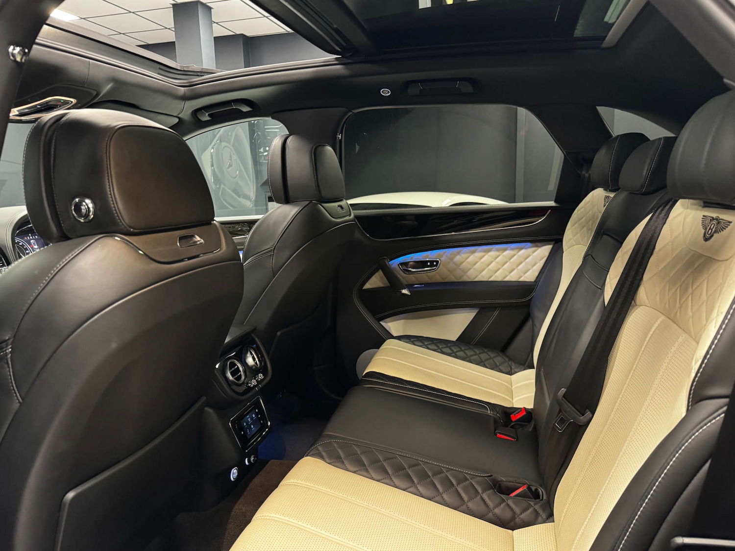 Used Bentley Bentayga 2019 for sale - 77314241: Photo 15