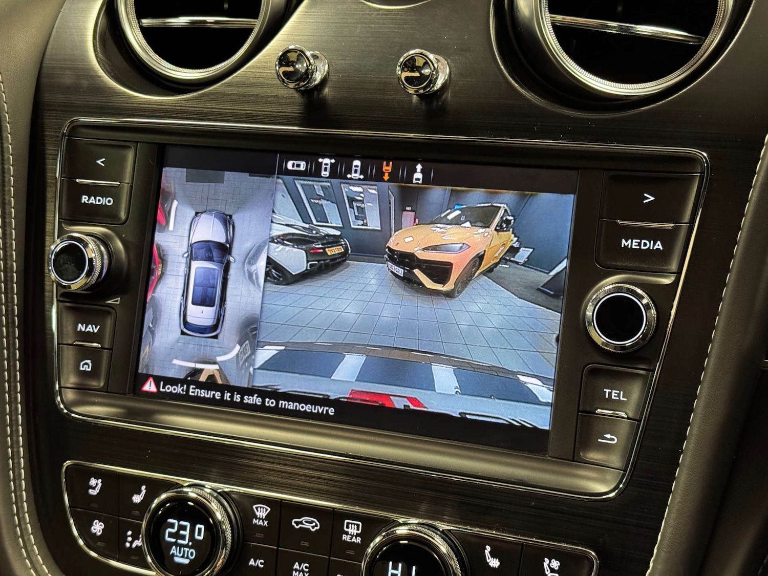 Used Bentley Bentayga 2019 for sale - 77314241: Photo 17