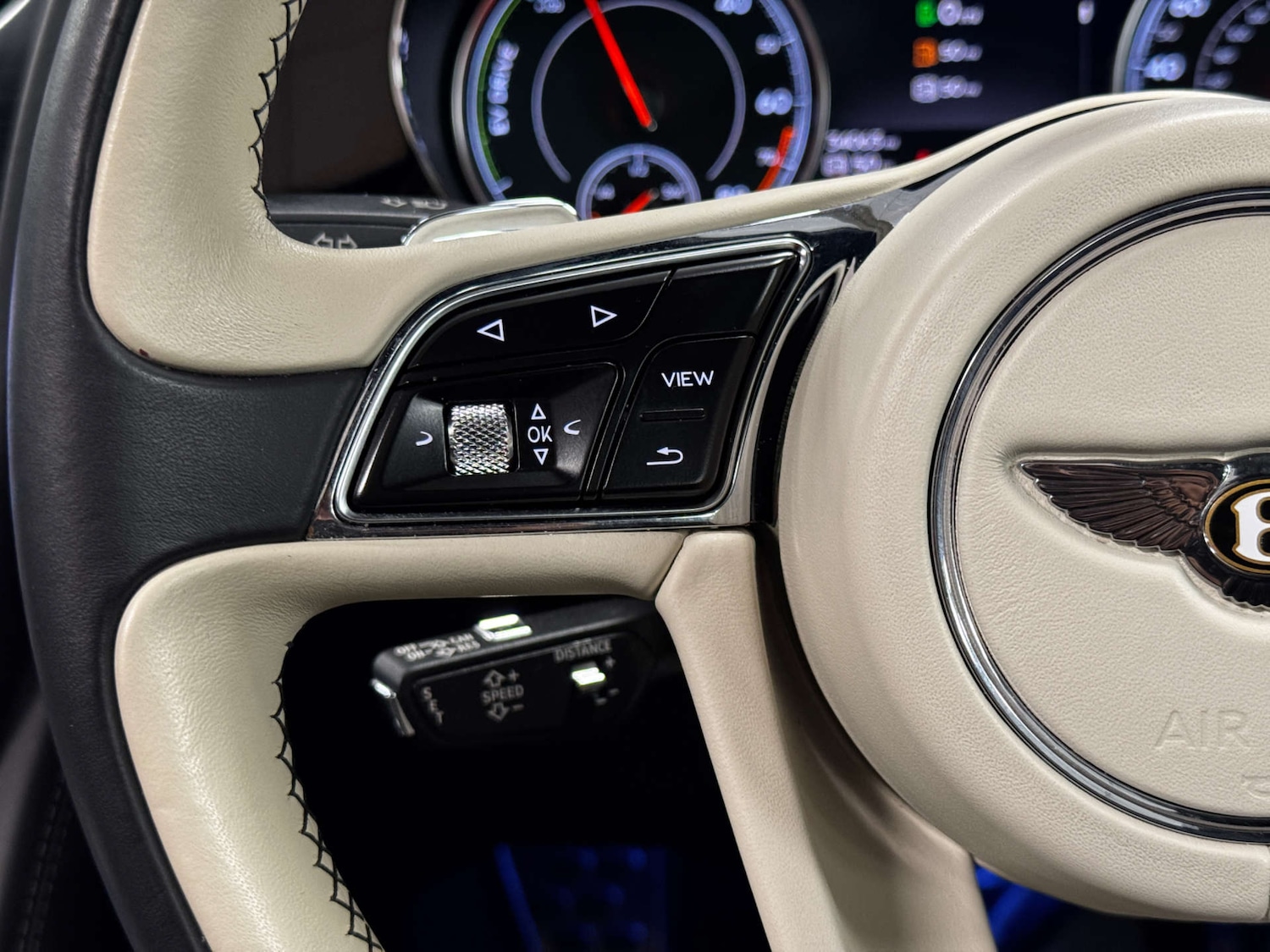 Used Bentley Bentayga 2019 for sale - 77314241: Photo 25