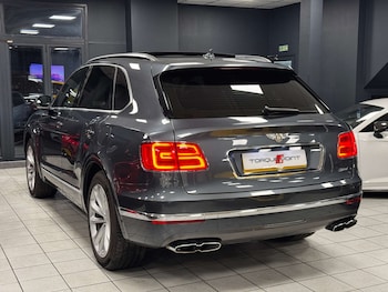 Used Bentley Bentayga 2019 for sale - 77314241: Photo