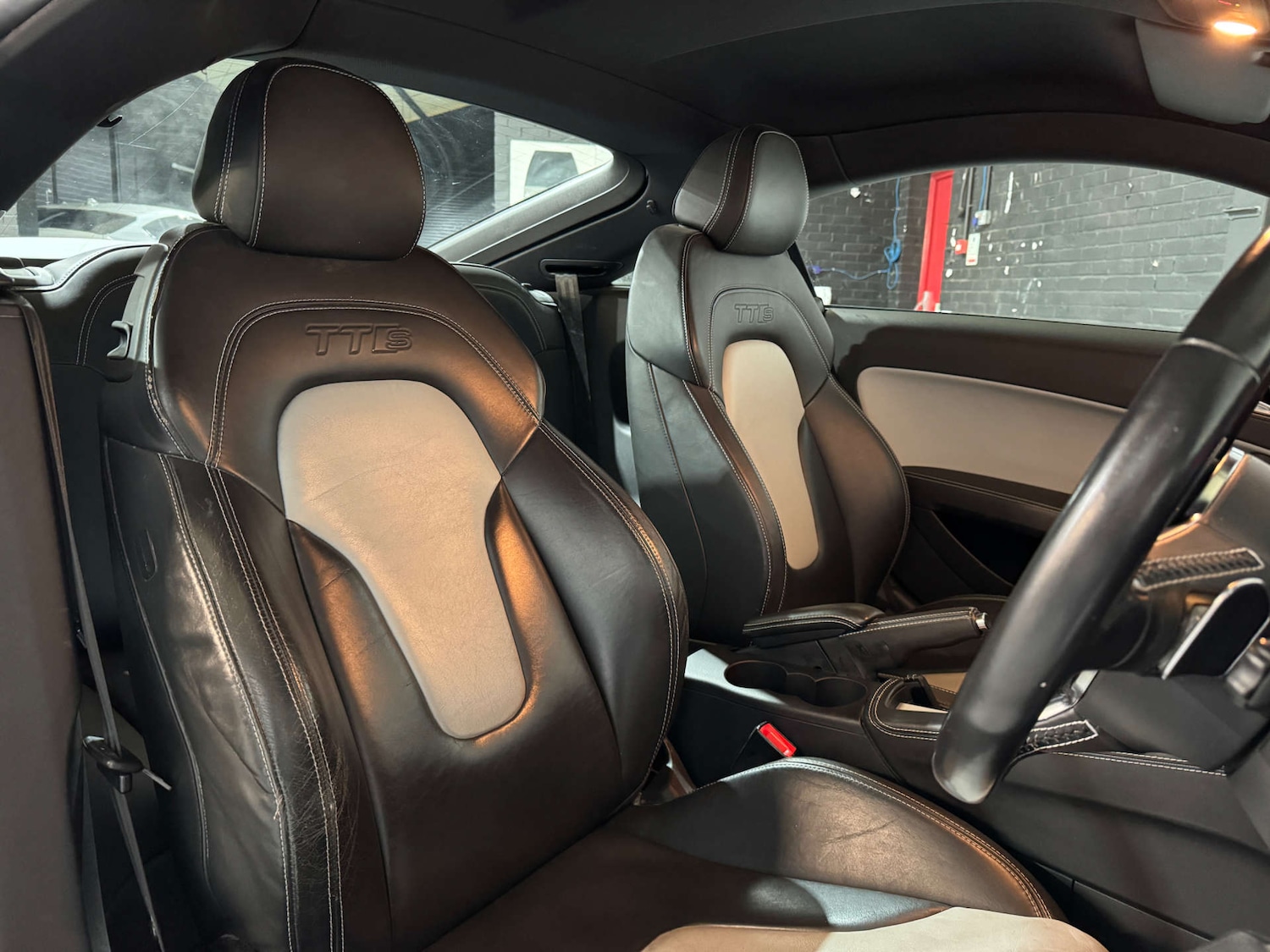 Used Audi TT 2011 for sale - 76542283: Photo 12