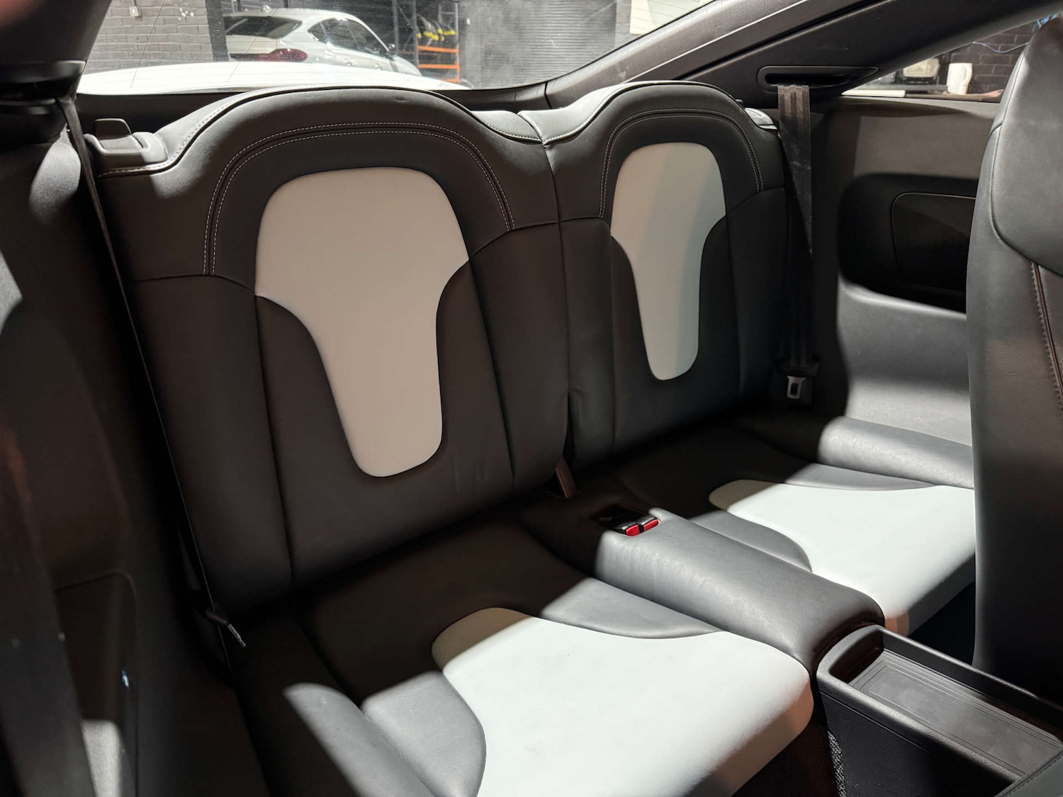 Used Audi TT 2011 for sale - 76542283: Photo 14