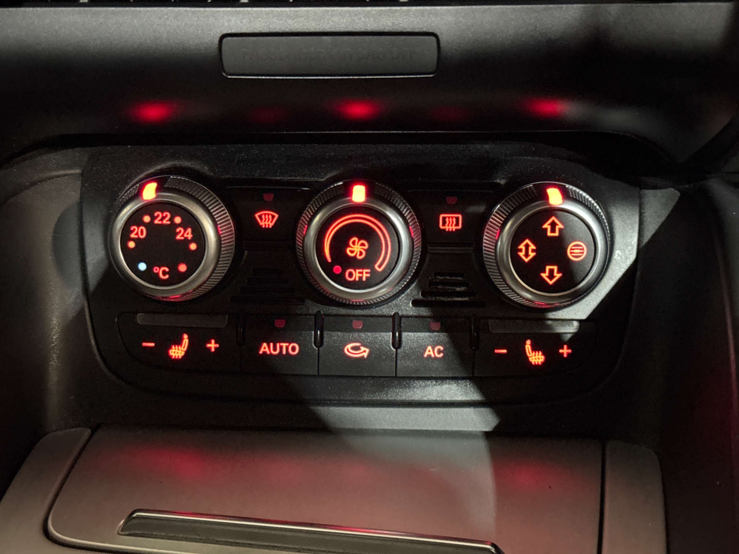 Used Audi TT 2011 for sale - 76542283: Photo 22