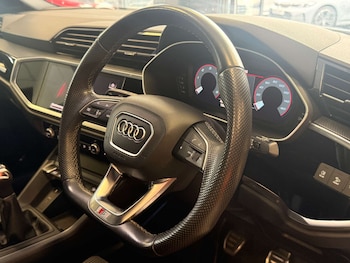 Used Audi Q3 2021 for sale - 79459594: Photo
