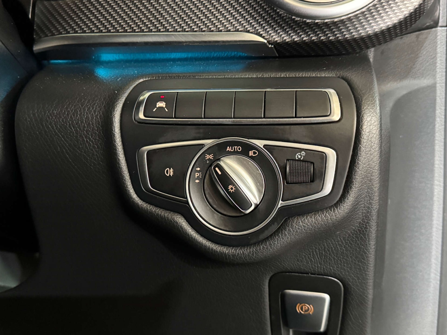 Used Mercedes-Benz V-Class 2018 for sale - 76038498: Photo 31