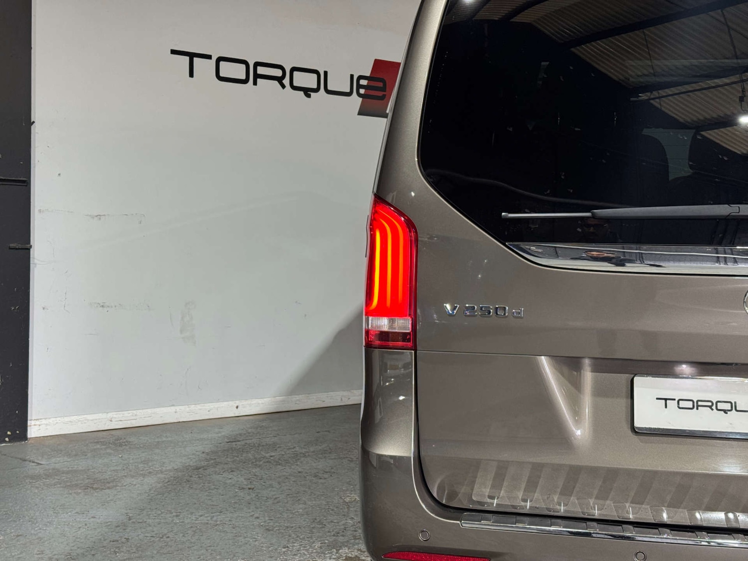 Used Mercedes-Benz V-Class 2018 for sale - 76038498: Photo 40