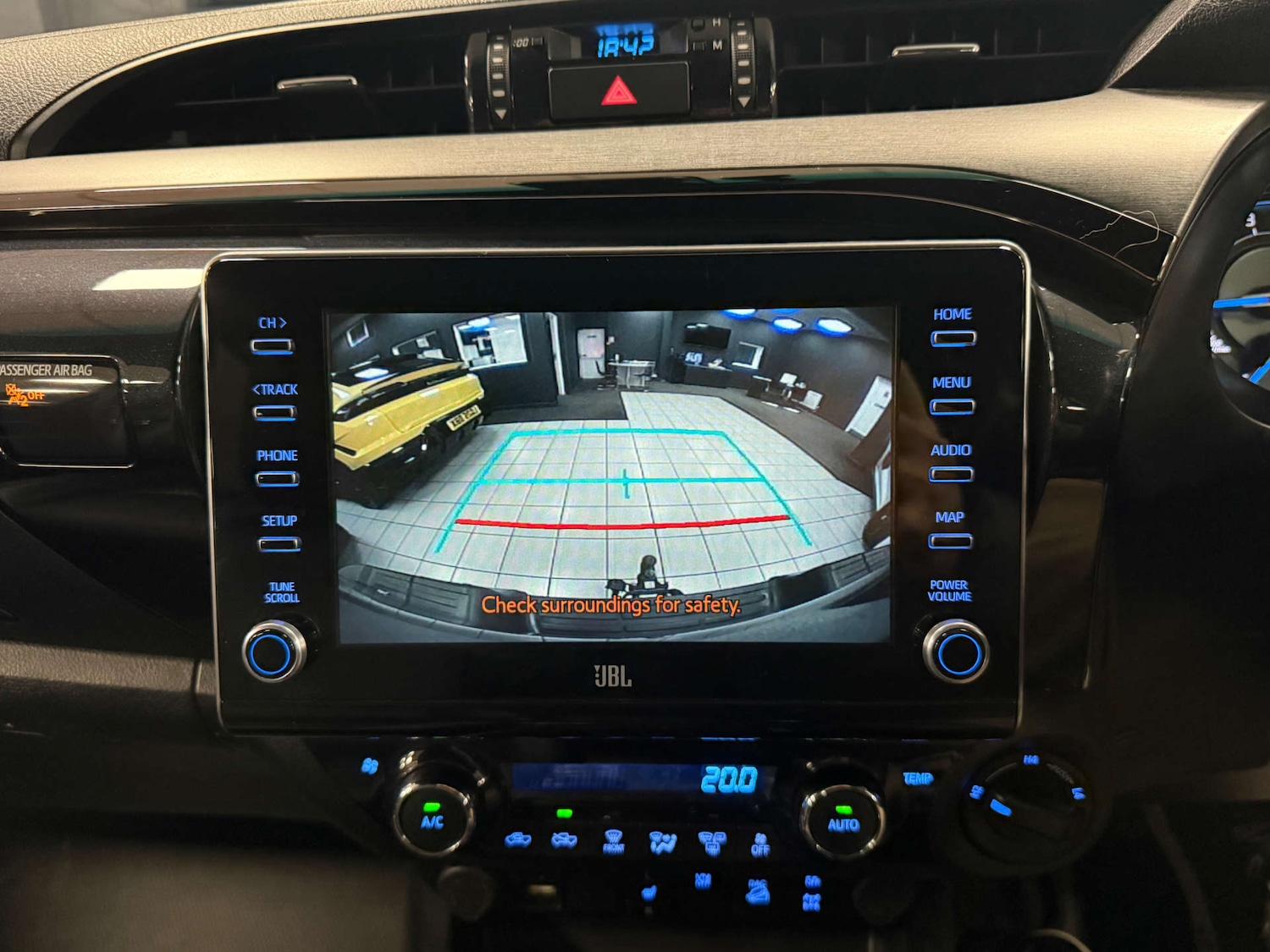 Used Toyota Hilux 2021 for sale - 77807477: Photo 17