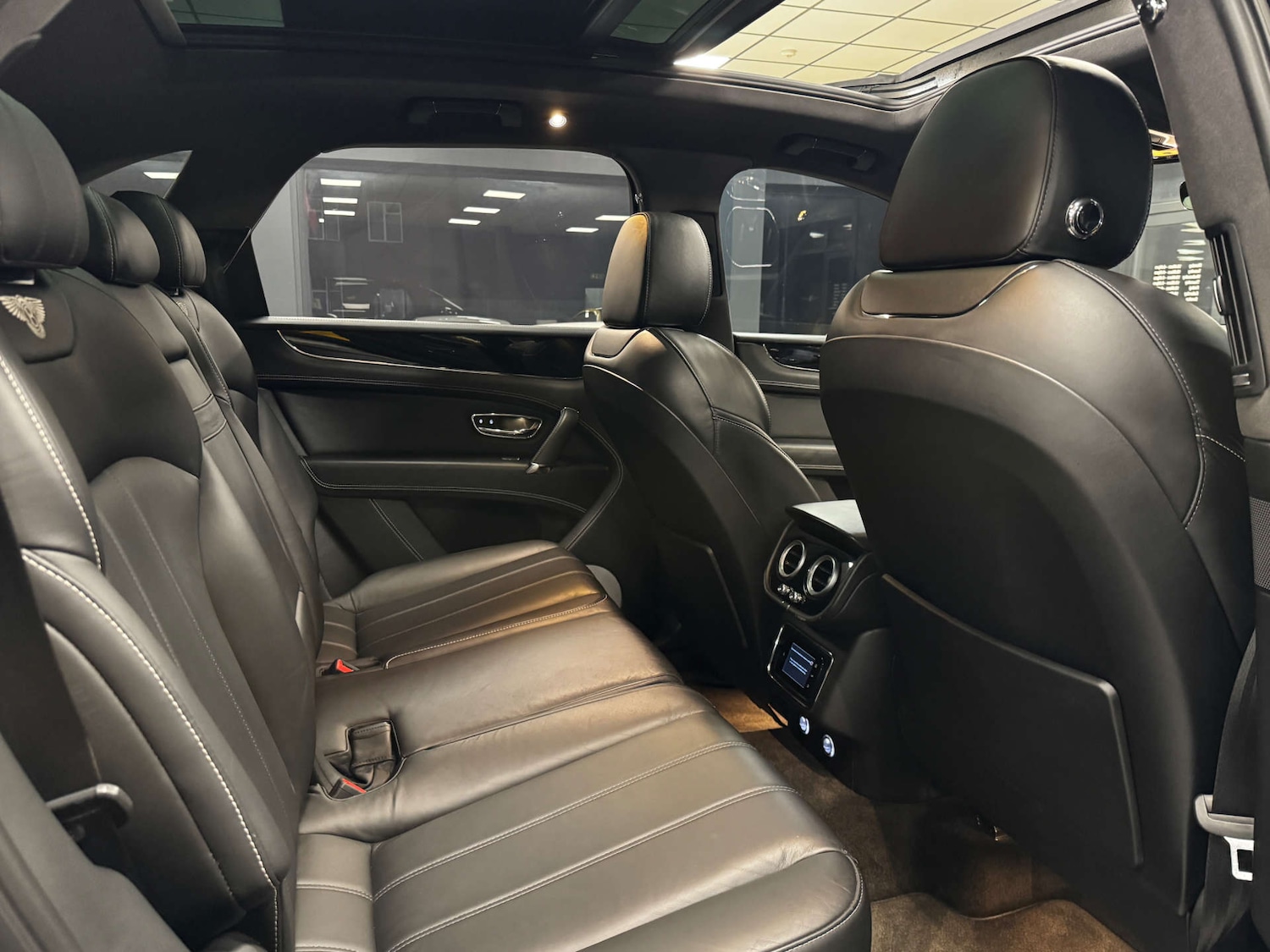 Used Bentley Bentayga 2017 for sale - 77201573: Photo 17