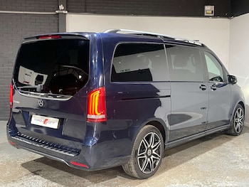 Used Mercedes-Benz V-Class 2018 for sale - 75406956: Photo