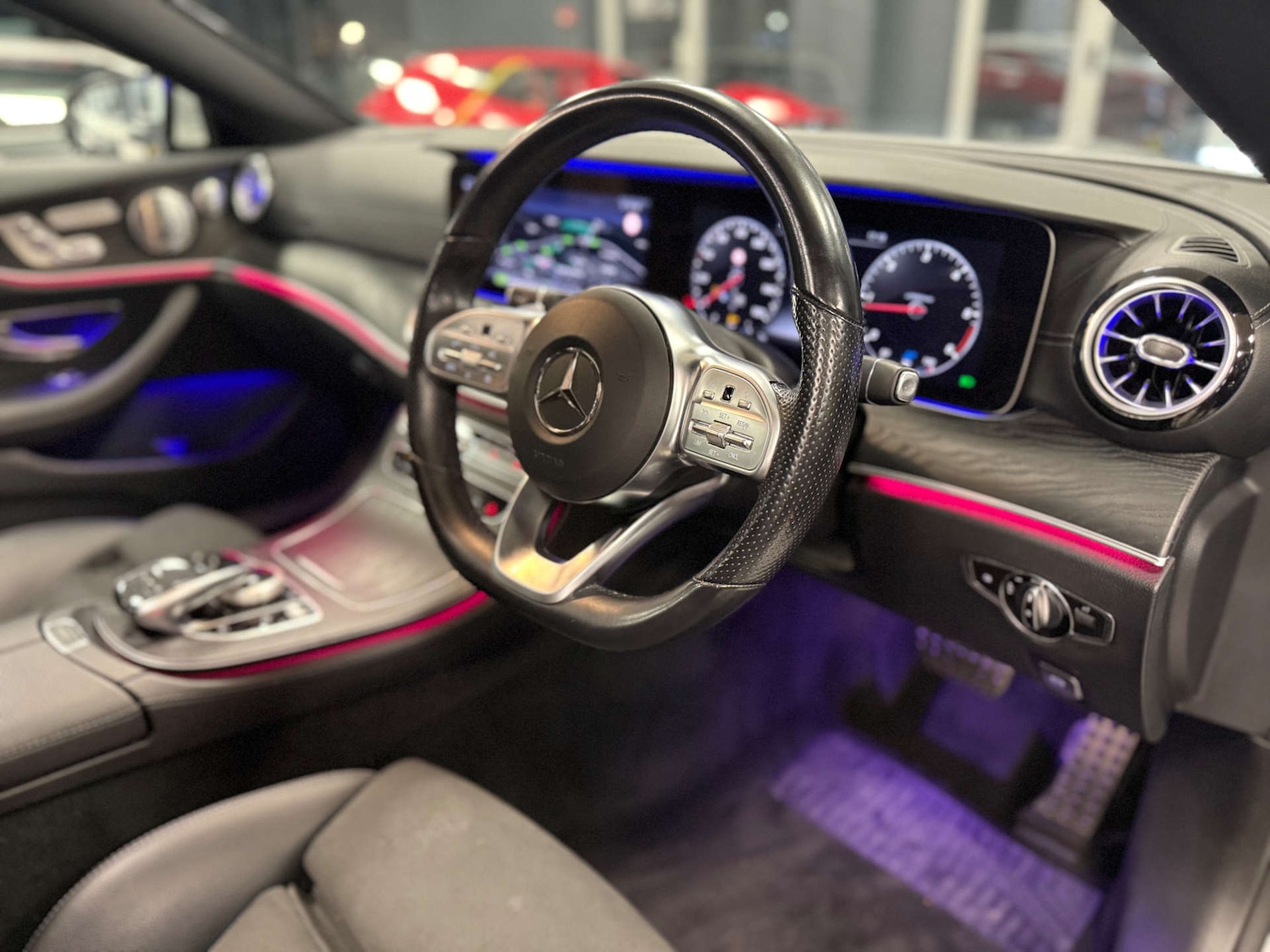 Used Mercedes-Benz E Class 2019 for sale - 76845363: Photo 2