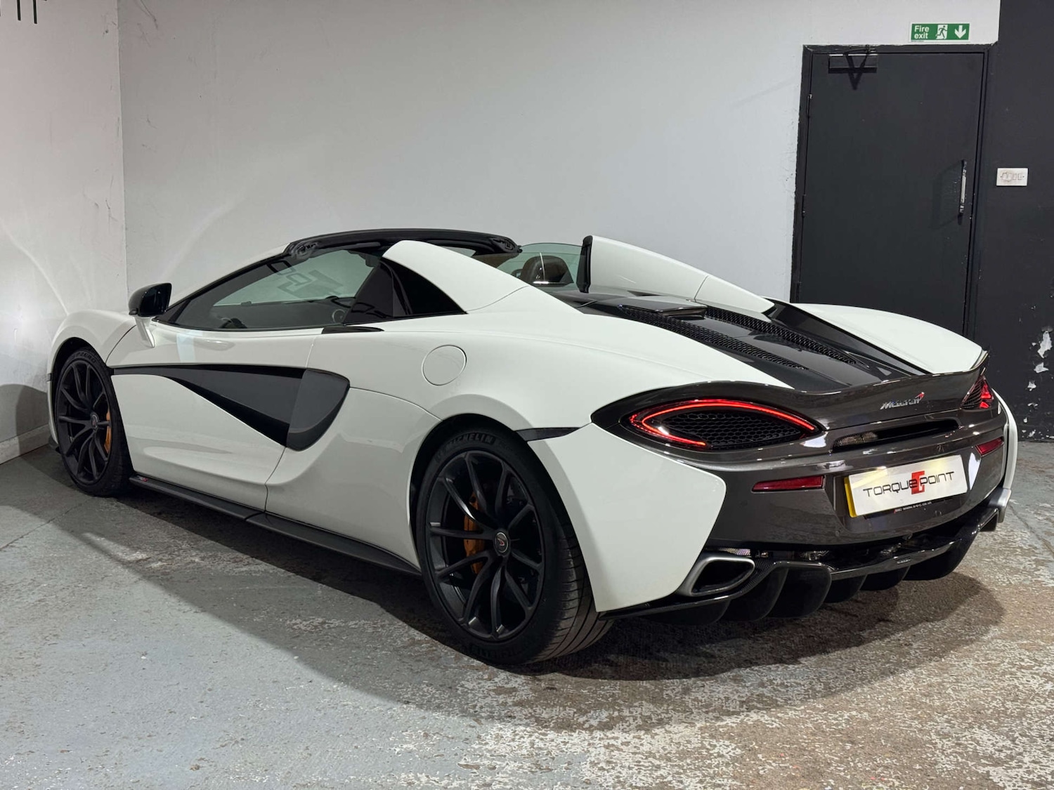 Used McLaren 570S 2017 for sale - 76601533: Photo 9
