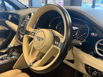 Used Bentley Bentayga 2016 for sale - 78782769: Photo
