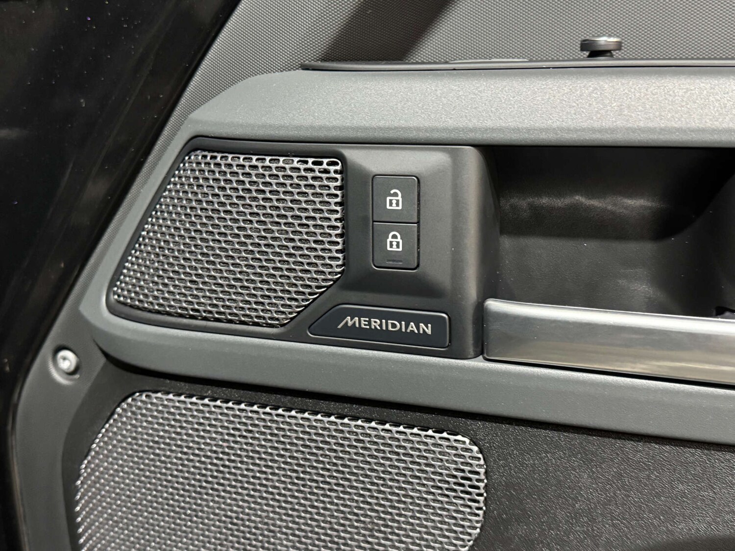 Used Land Rover Defender 2022 for sale - 76093852: Photo 25