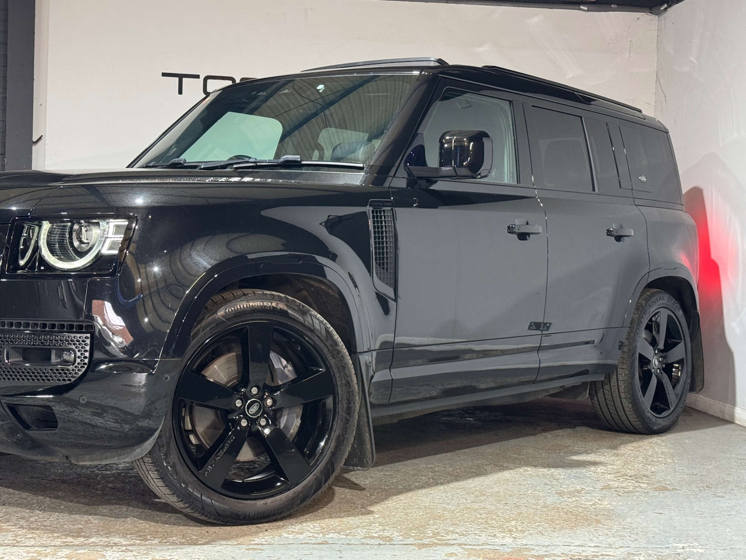 Used Land Rover Defender 2022 for sale - 76601516: Photo 10