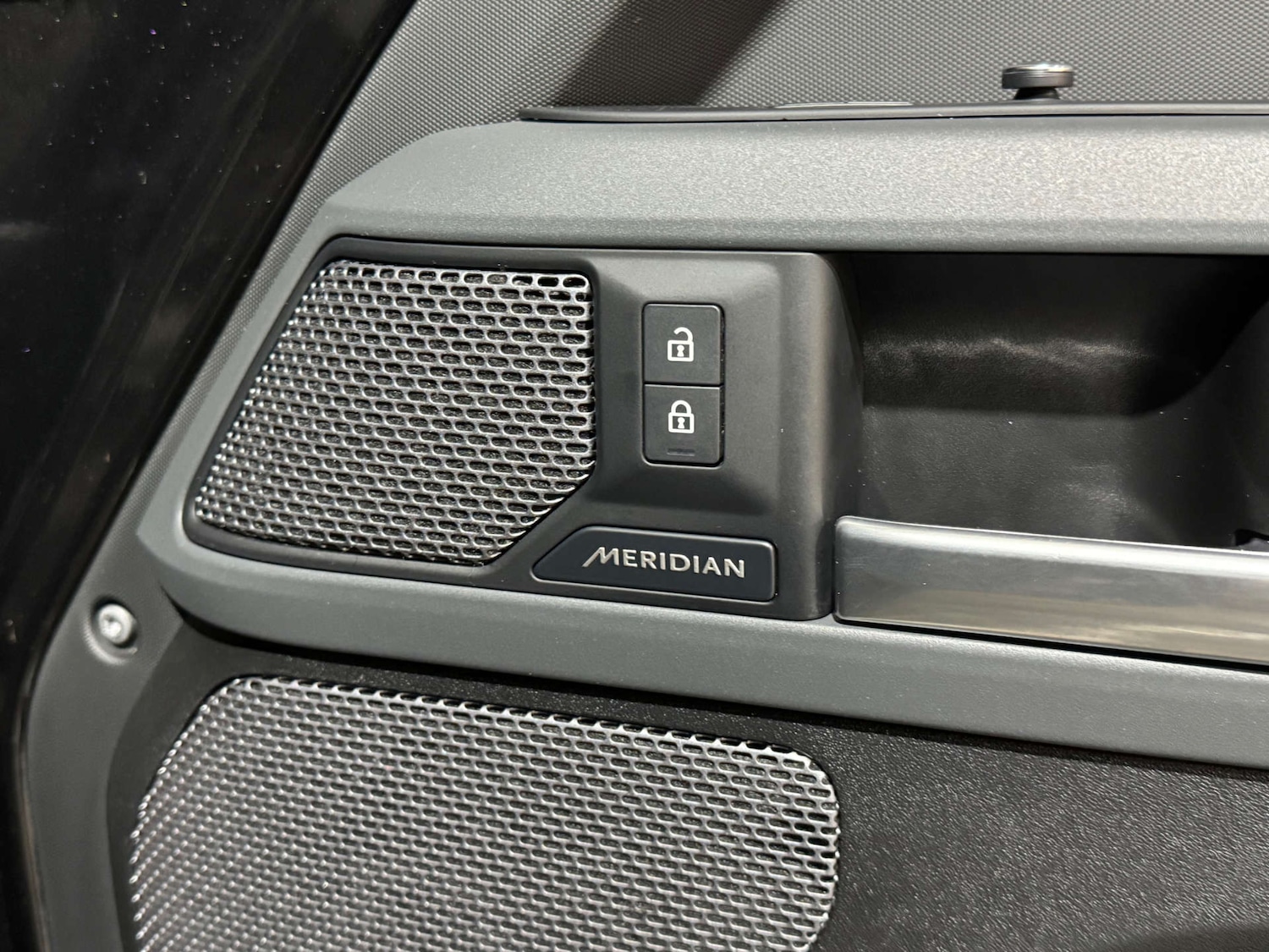 Used Land Rover Defender 2022 for sale - 76601516: Photo 25