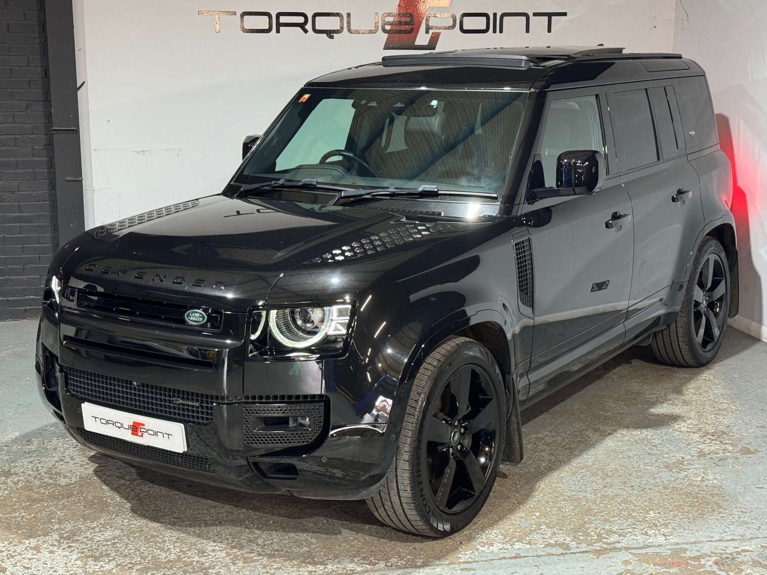 Used Land Rover Defender 2022 for sale - 76601516: Photo 31